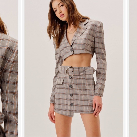 For Love and Lemons Kym Cropped Blazer - Picture 5 of 8